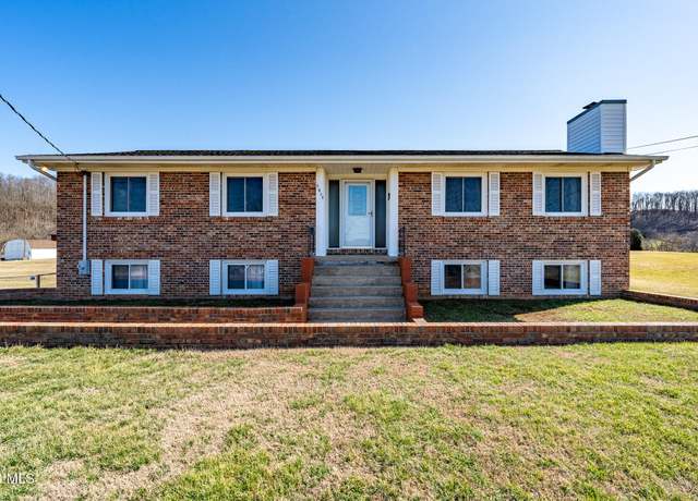 Property at 5605 Apache Dr, Kingsport, TN 37664, 3 beds, 2 baths