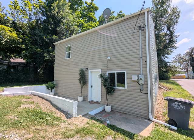Property at 1817 Avalon St, Kingsport, TN 37664, 3 beds, 1 bath