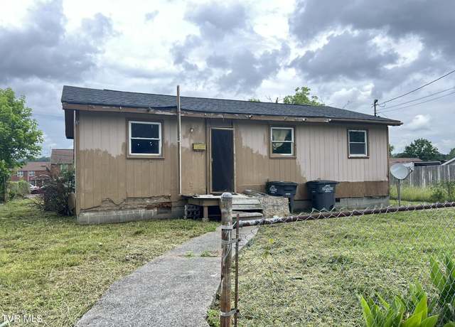 Property at 1158 Dorothy St, Kingsport, TN 37660, 3 beds, 1 bath