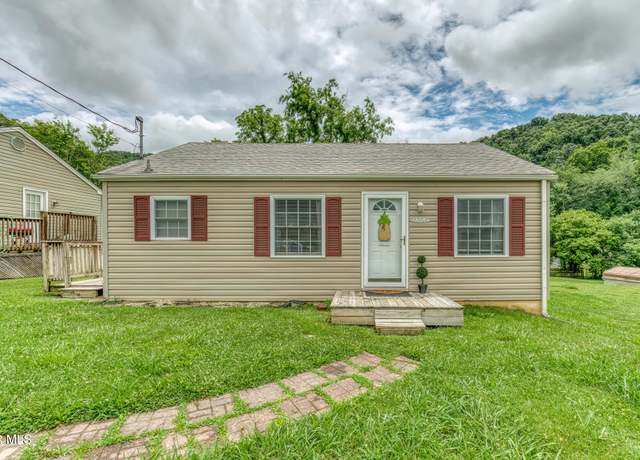 Property at 2344 Anderson St, Bristol, TN 37620, 2 beds, 1 bath