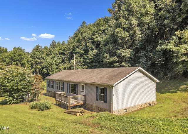 Property at 422 Old Tram Road Rd, Saltville, VA 24370, 3 beds, 2 baths