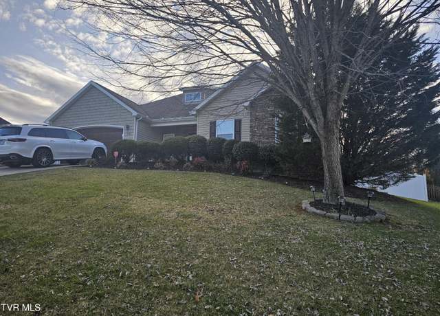 Property at 374 Cameron Ct, Jonesborough, TN 37659, 4 beds, 3 baths