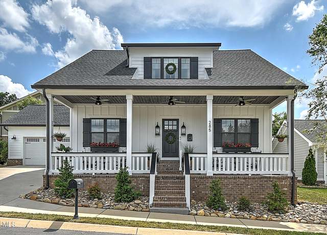 Property at 285 Princeton Gardens Dr, Johnson City, TN 37601, 4 beds, 2.5 baths