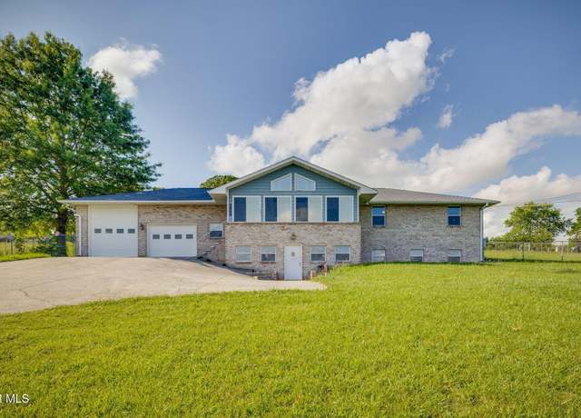 Property at 3808 Ford Dr, Kodak, TN 37764, 3 beds, 3 baths