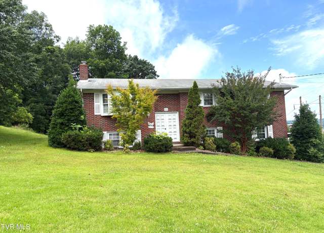 Property at 248 Brookside Ln, Bluff City, TN 37618, 3 beds, 2.5 baths