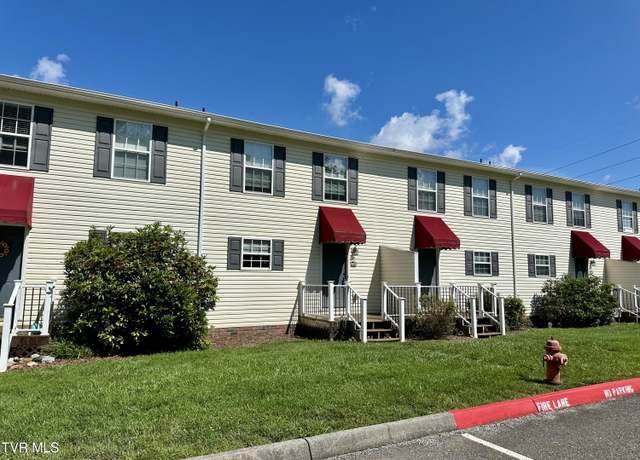 Property at 2201 Cherokee Rd #18, Johnson City, TN 37604, 2 beds, 1.5 baths