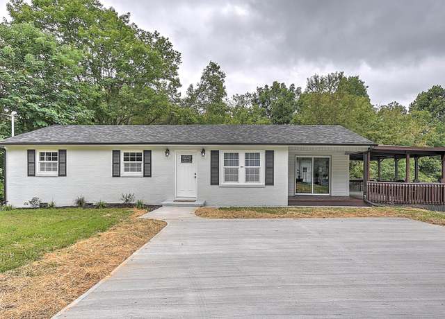 Property at 204 Faith Cir, Johnson City, TN 37604, 3 beds, 2 baths