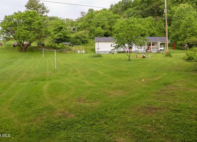 Property at 3871 Roundtop Cir, Saltville, VA 24370, 2 beds, 2 baths