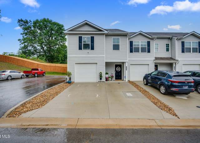 Property at 969 Lola Ln, Kingsport, TN 37663, 4 beds, 2.5 baths