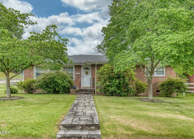 Property at 2210 Bruce St, Kingsport, TN 37664, 3 beds, 2 baths