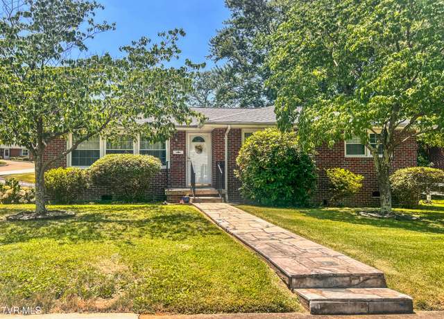 Property at 2210 Bruce St, Kingsport, TN 37664, 3 beds, 2 baths
