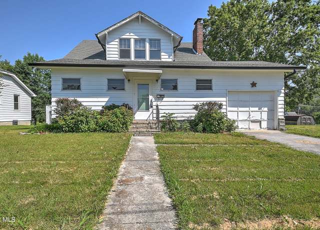 Property at 1149 Moorland Ave, Bristol, VA 24201, 4 beds, 2.5 baths