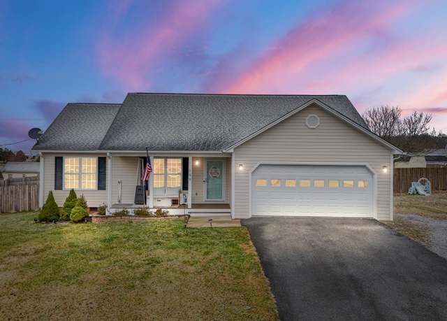 Property at 199 Douglas Chapel Rd, Jonesborough, TN 37659, 3 beds, 2 baths