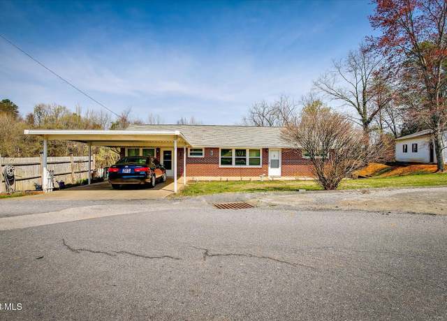 Property at 2241 Idle Hour Rd, Kingsport, TN 37660, 4 beds, 2 baths