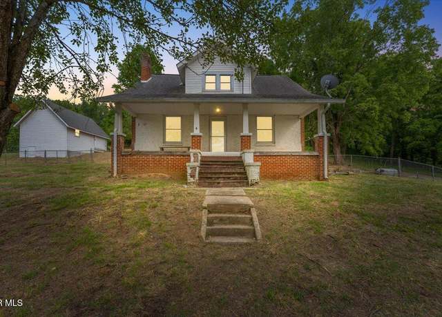 Property at 4591 Greenwood Dr, Jonesborough, TN 37659, 3 beds, 2 baths