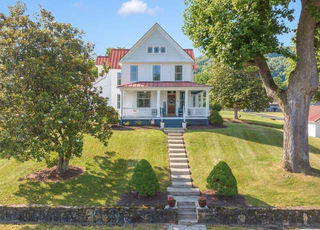 Property at 308 Pearl Ave, Big Stone Gap, VA 24219, 4 beds, 2.5 baths