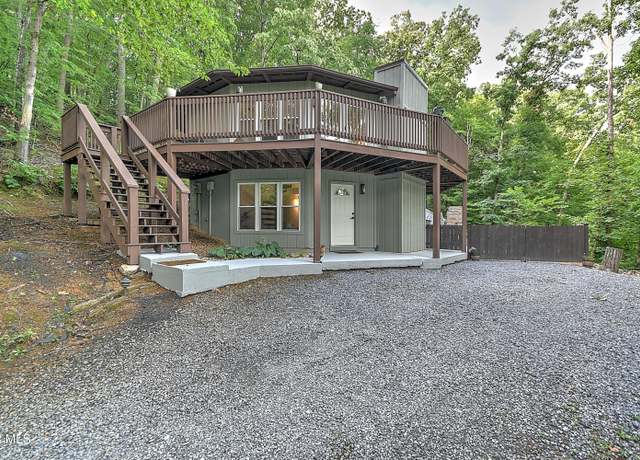 Property at 239 Stevenson Hill Rd, Kingsport, TN 37663, 2 beds, 2 baths
