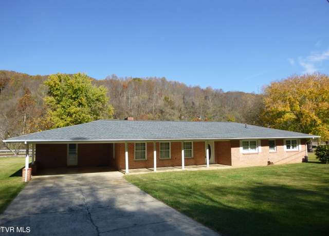 Property at 172 Una St, Gate City, VA 24251, 4 beds, 2 baths