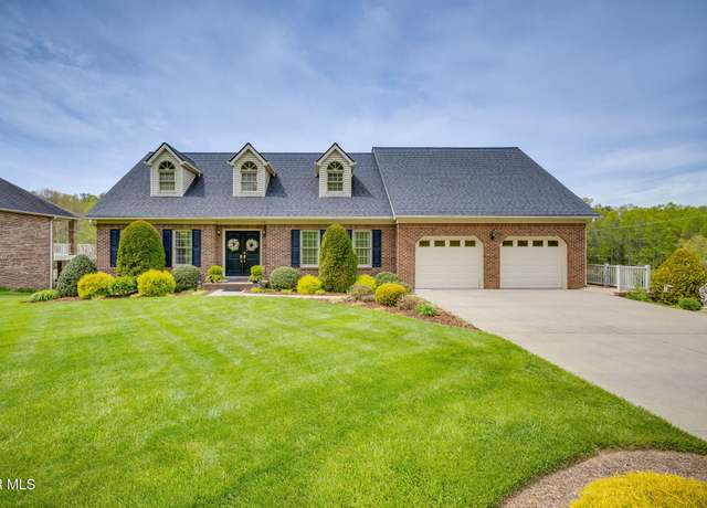 Property at 220 Regency Dr, Kingsport, TN 37663, 3 beds, 3 baths