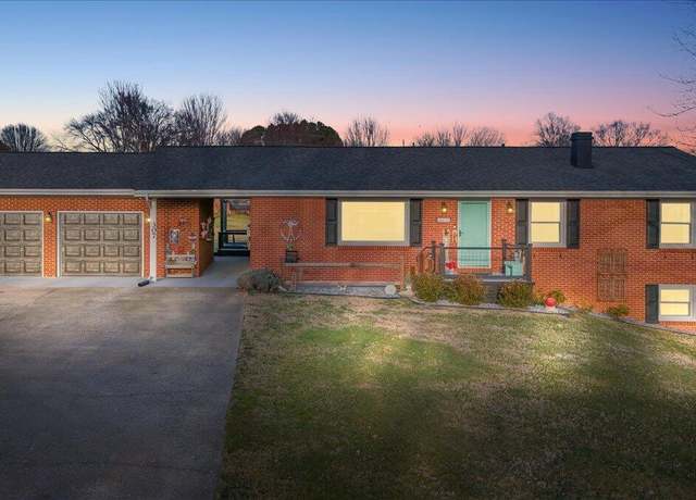 Property at 307 Marshall Ln, Greeneville, TN 37743, 4 beds, 3 baths