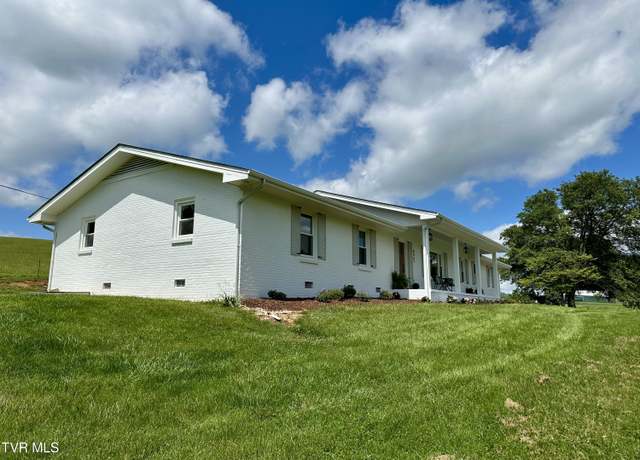 Property at 8467 Rich Valley Rd, Bristol, VA 24202, 3 beds, 2.5 baths