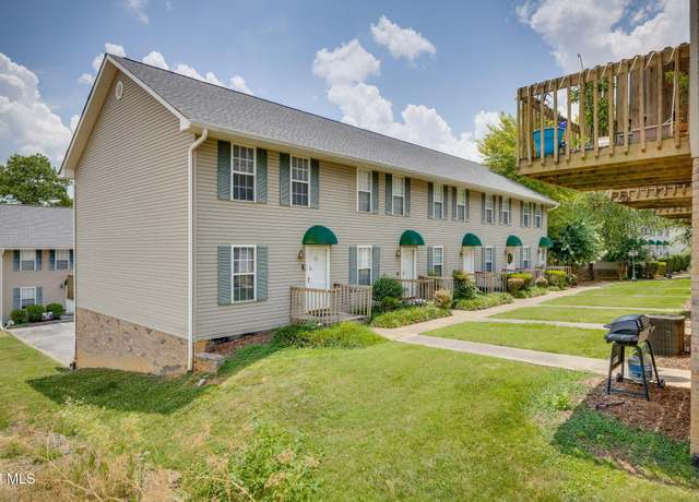 Property at 26 Lake Village Ct #26, Johnson City, TN 37601, 2 beds, 2.5 baths