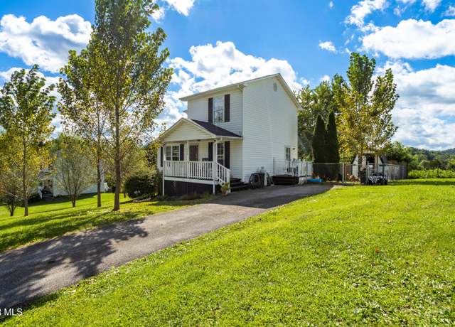 Property at 226 Hallock Dr, Abingdon, VA 24210, 3 beds, 2 baths