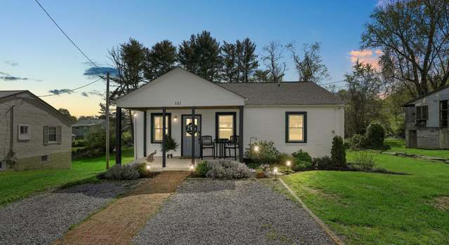 Photo of 121 Arlington Dr, Johnson City, TN 37601