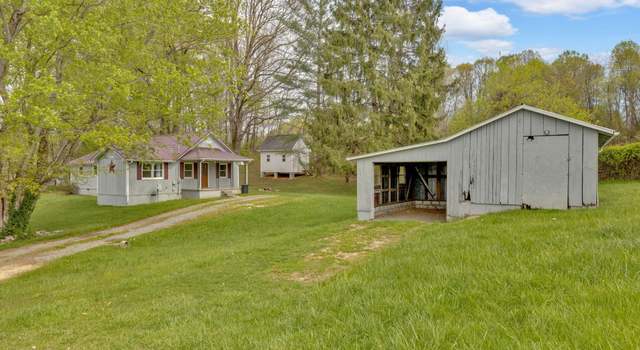 Photo of 110 Gouge Ln, Johnson City, TN 37601