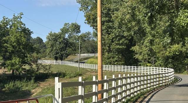 Photo of 241 Stagecoach Rd, Greeneville, TN 37743