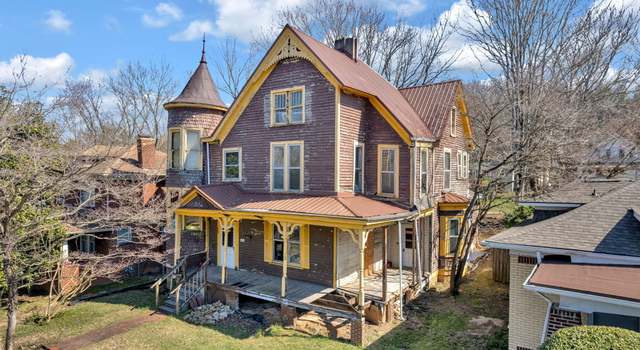 Photo of 421 Locust St, Johnson City, TN 37604