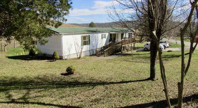 Photo of 1545 Chimney Top Loop, Fall Branch, TN 37656