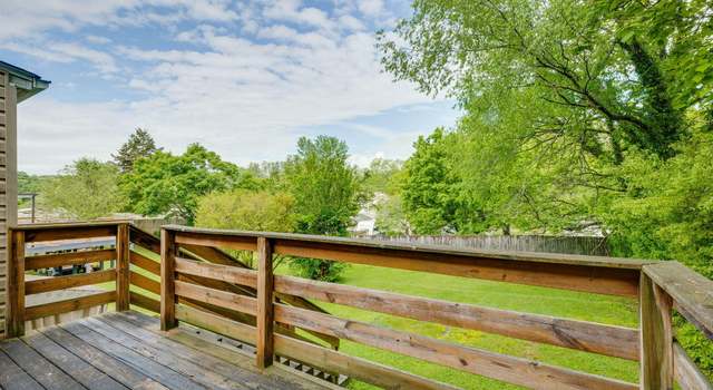 Photo of 2304 Bay St, Bristol, TN 37620