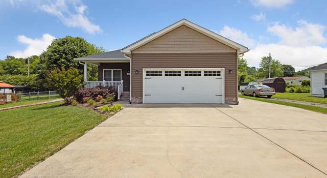 Photo of 924 Walker St, Elizabethton, TN 37643