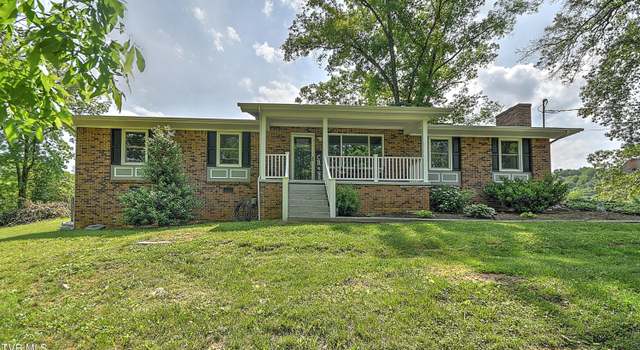 Photo of 271 Whispering Woods Dr, Bluff City, TN 37618
