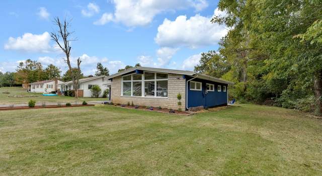 Photo of 355 Oak Grove Rd, Johnson City, TN 37615