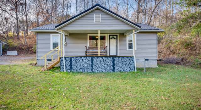 Photo of 4815 Unicoi Dr, Unicoi, TN 37692