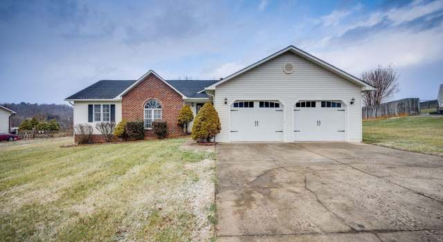 Photo of 121 Waters Edge Dr, Bluff City, TN 37618