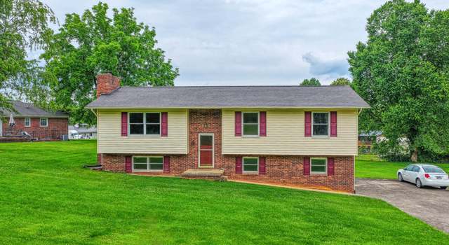 Photo of 1408 Valley Ln, Mount Carmel, TN 37645