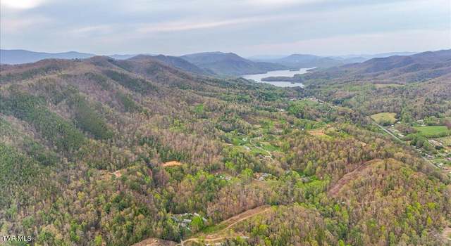 Photo of 110 Kings Cove Rd, Hampton, TN 37658
