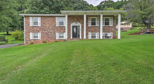 Photo of 210 Hillsboro Dr, Bristol, TN 37620