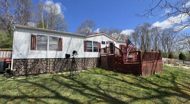 Photo of 175 Banner Cir, Falls Mills, VA 24613