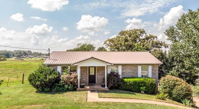 Photo of 74 Bryant Ln, Greeneville, TN 37743