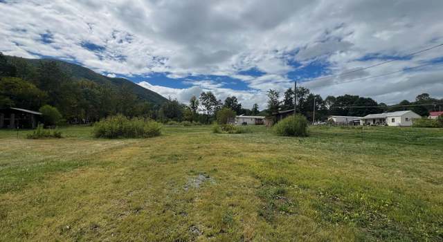 Photo of 123 Streets Ln, Hampton, TN 37658