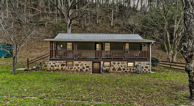 Photo of 201 Falling Rock Rd, Saltville, VA 24370
