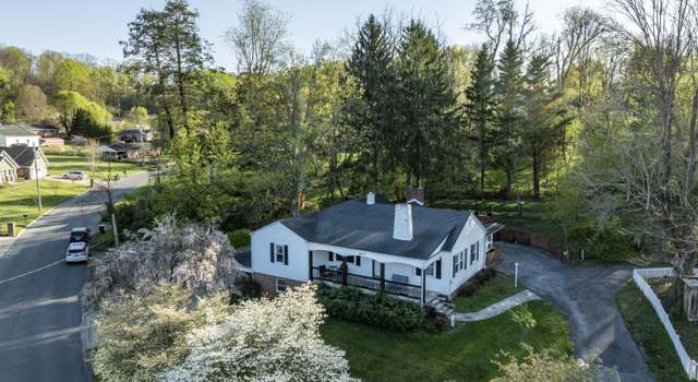 Photo of 607 Carter Blvd, Elizabethton, TN 37643