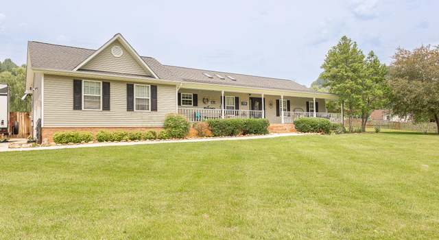 Photo of 108 Hidden Pines Dr, Kingsport, TN 37664