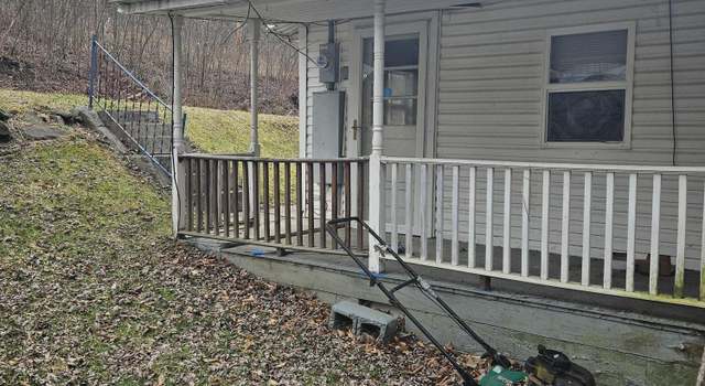 Photo of 8821 Maple Road Rd, Pound, VA 24279