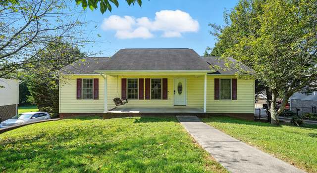 Photo of 159 Hunters Run Ln, Mount Carmel, TN 37645