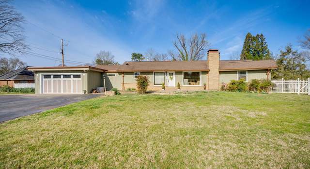 Photo of 456 Berkeley Rd, Kingsport, TN 37660